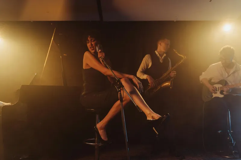 When Cardboard Keys Created a Revolution: Jimmy Smith's Journey From Paper Piano to Jazz Immortality